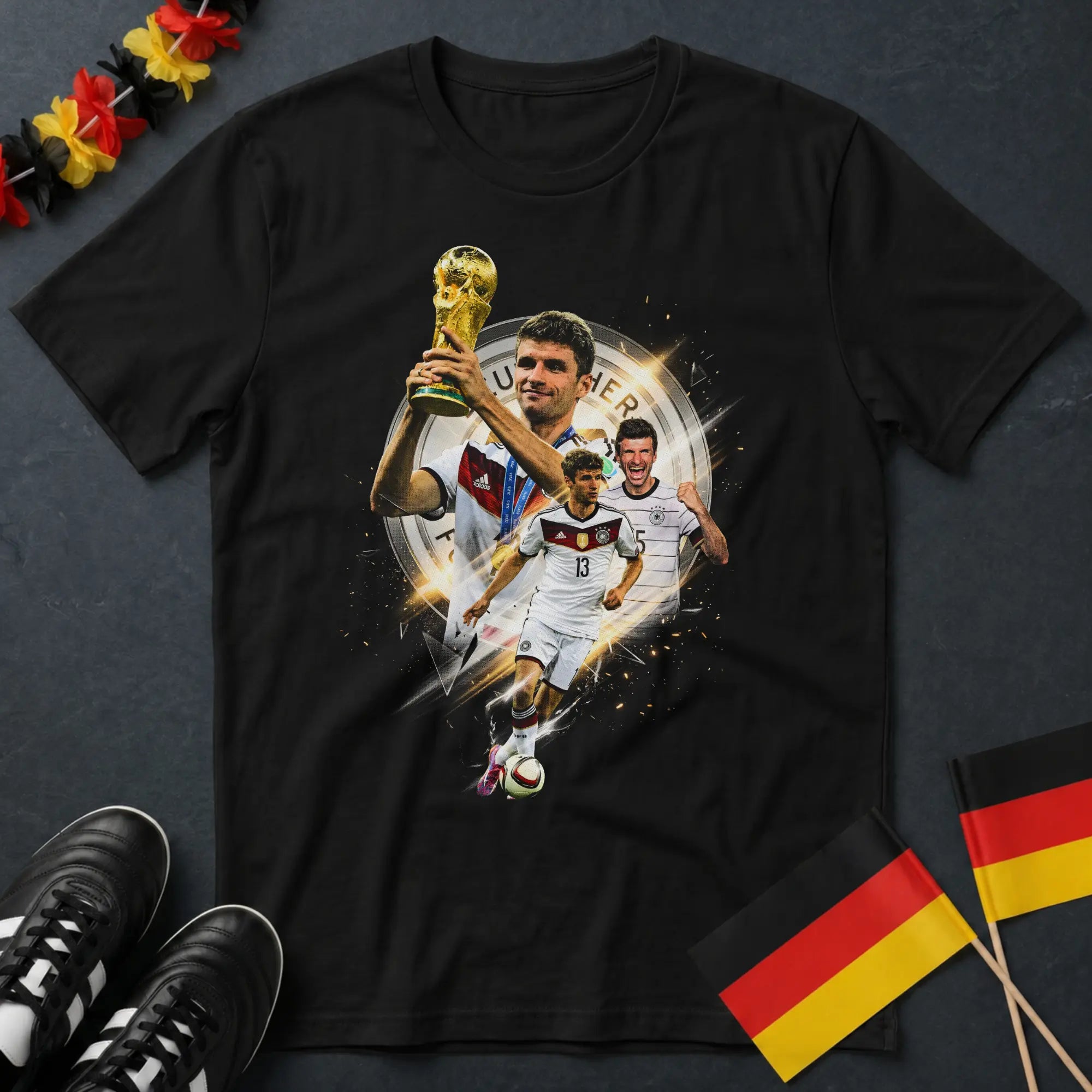 Thomas Müller Fan Art Collage WM T-Shirt